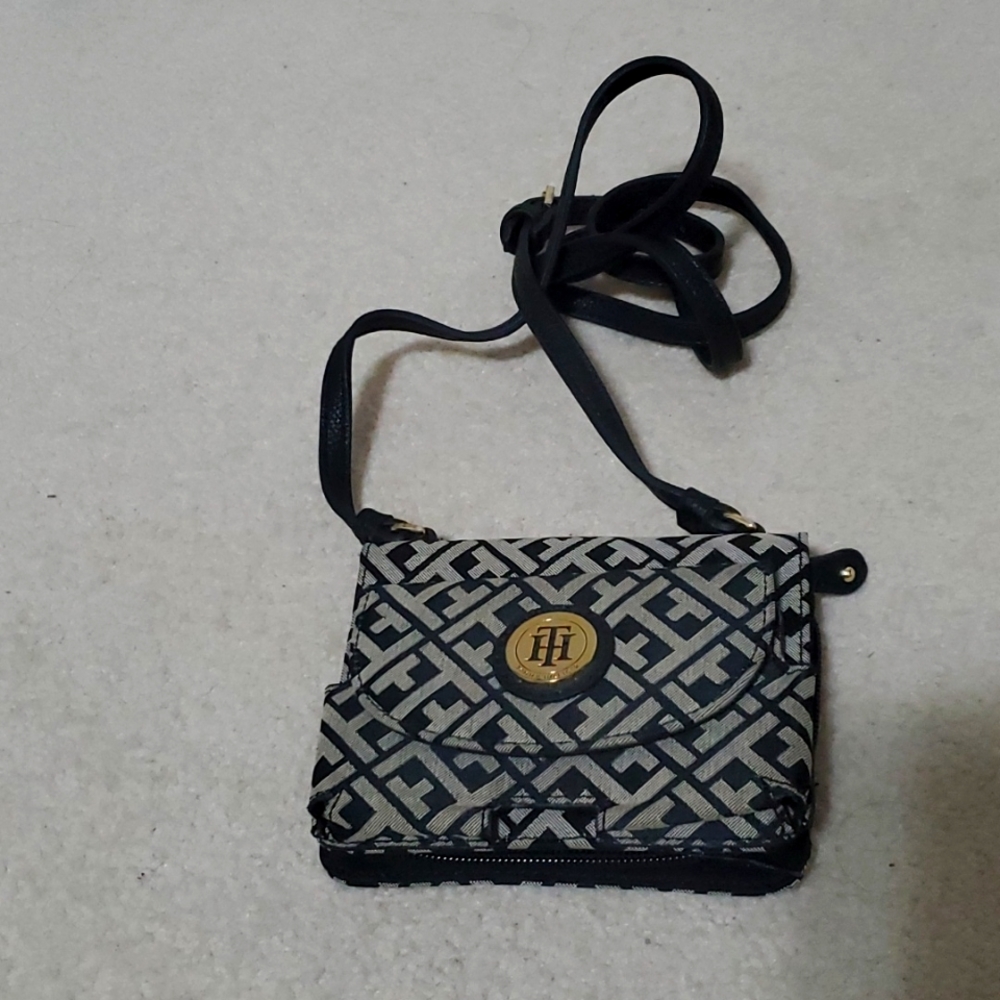 Tommy Hilfiger Wallet with Straps